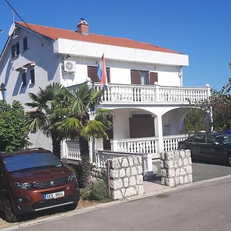 Apartments Rendulic Malinska Extérieur photo