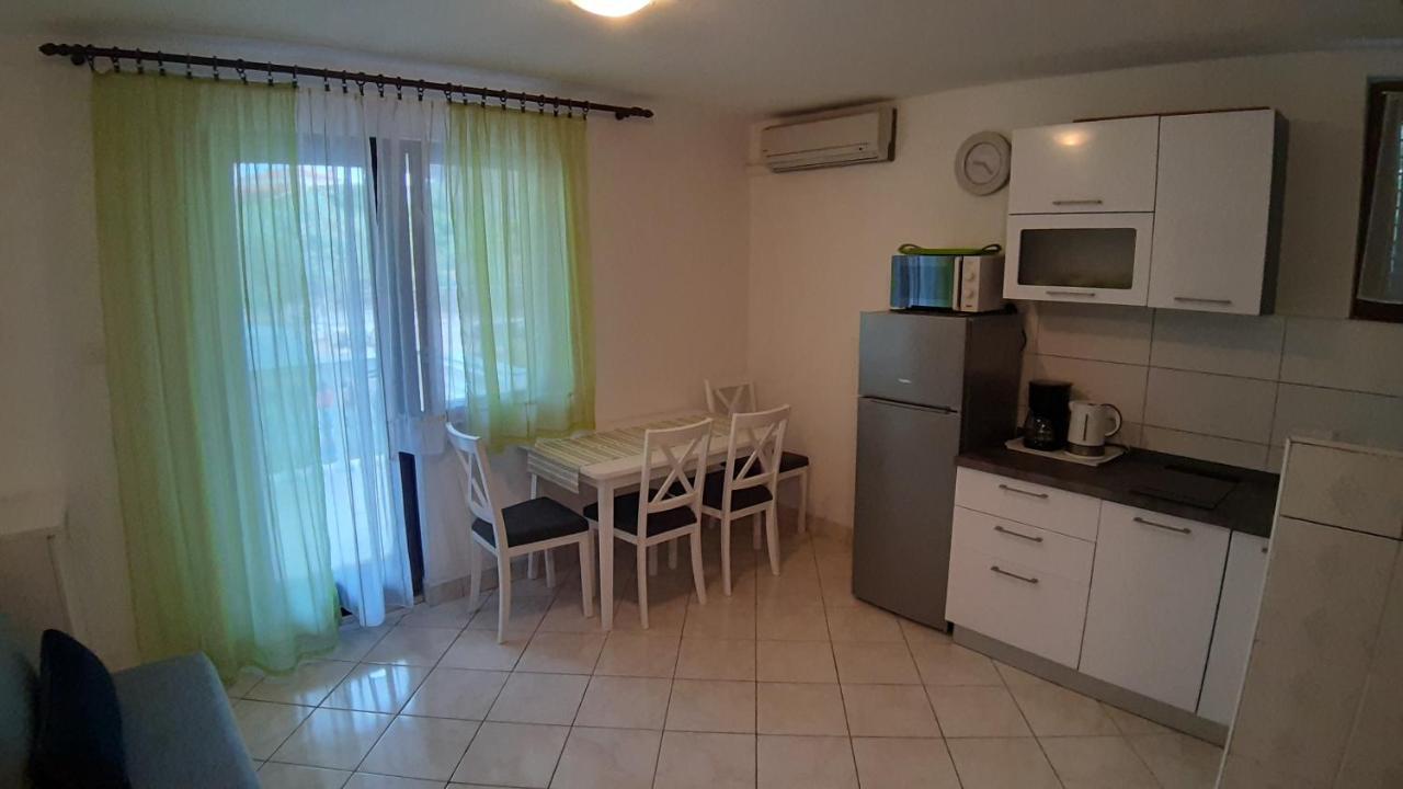 Apartments Rendulic Malinska Extérieur photo