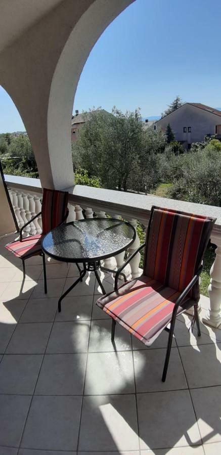 Apartments Rendulic Malinska Extérieur photo